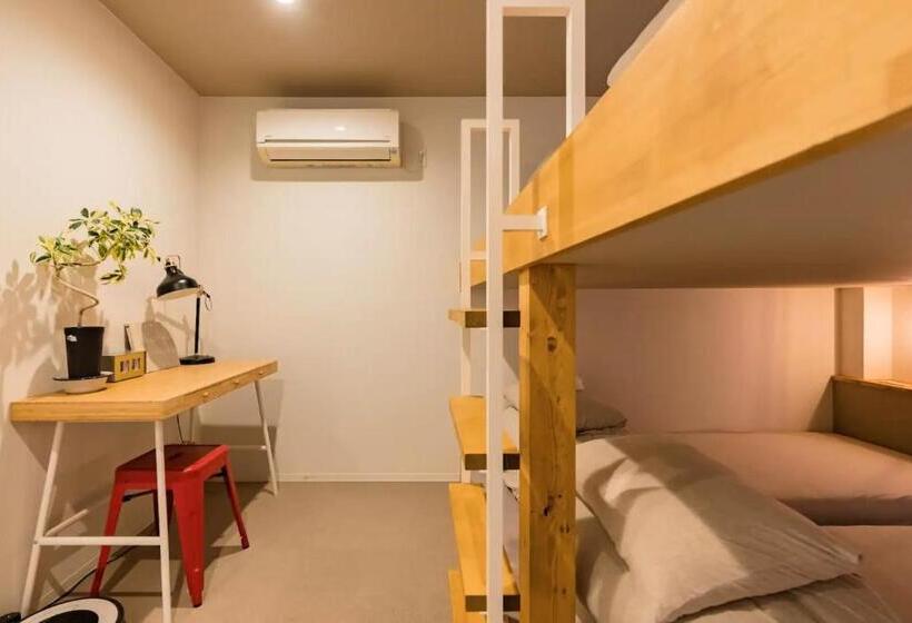 سوییت لوکس, 8b Hotel  Osaka Nishikujo Apartment
