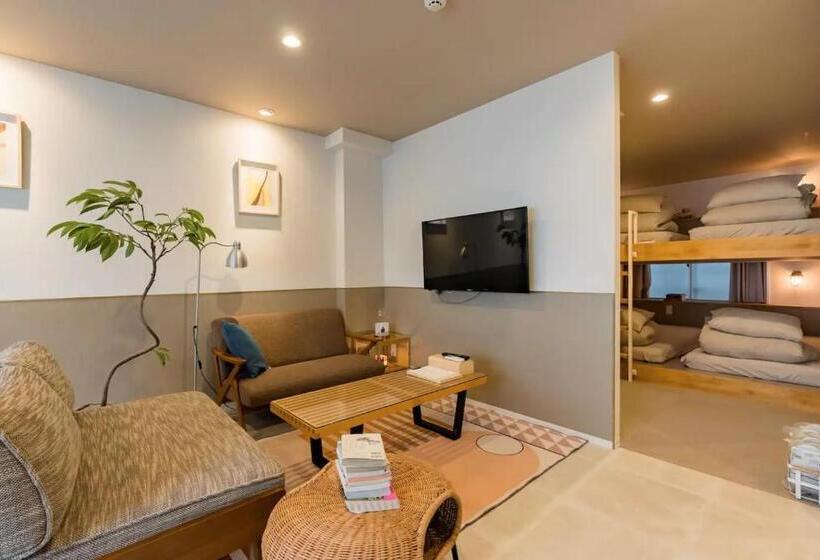 سوییت لوکس, 8b Hotel  Osaka Nishikujo Apartment