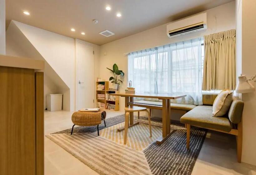 سوییت لوکس, 8b Hotel  Osaka Nishikujo Apartment