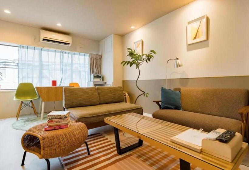 سوییت لوکس, 8b Hotel  Osaka Nishikujo Apartment