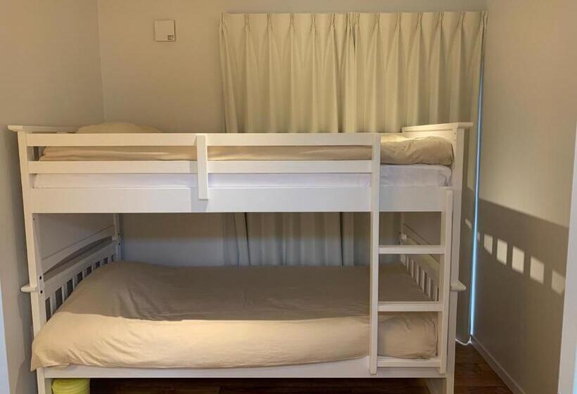 اتاق استاندارد با سرویس بهداشتی مشترک, B&b Kamakura