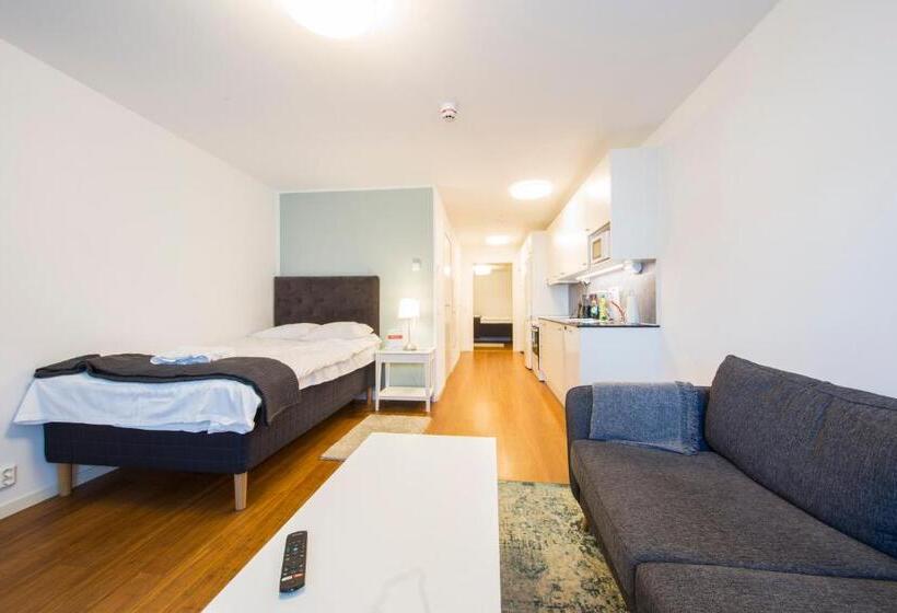 استودیوی سوپریور, Continental Apartment Hotel Sollentuna