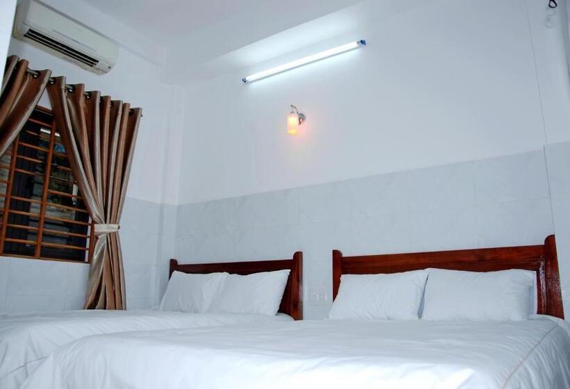 اتاق استاندارد چهارنفره با بالکن, 5h Homestay