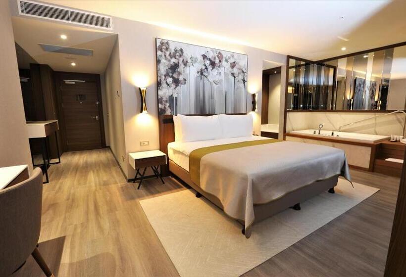 سوییت خانوادگی, Limak Skopje Luxury
