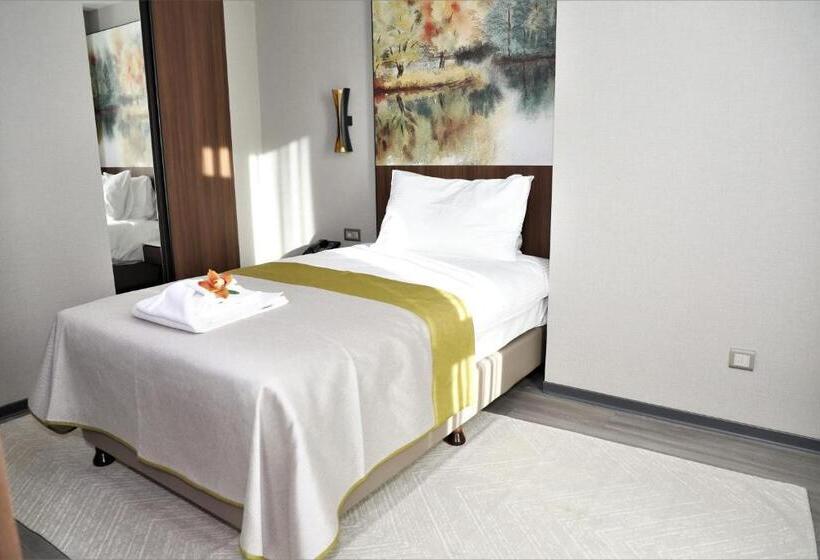 سوییت خانوادگی, Limak Skopje Luxury