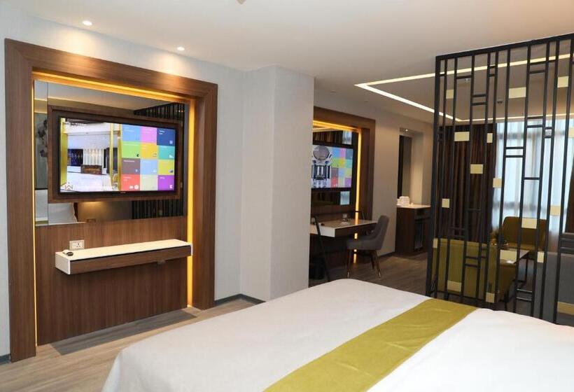 سوییت جونیور لوکس, Limak Skopje Luxury