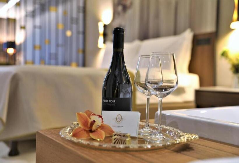 سوییت جونیور لوکس, Limak Skopje Luxury