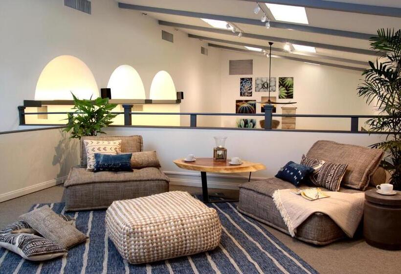 اتاق استاندارد با بالکن, Azure Palm Hot Springs