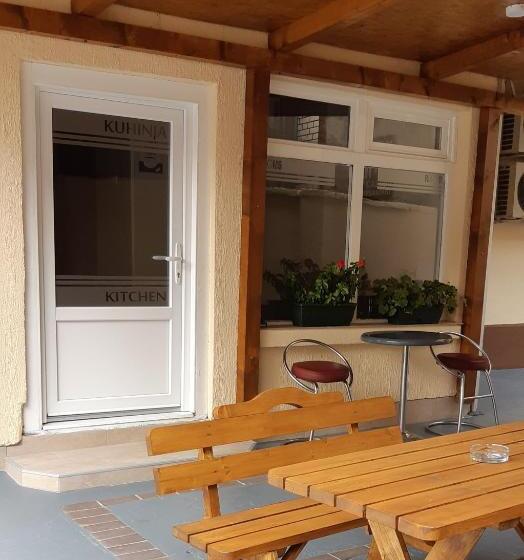 اتاق استاندارد, Centar Lux 2