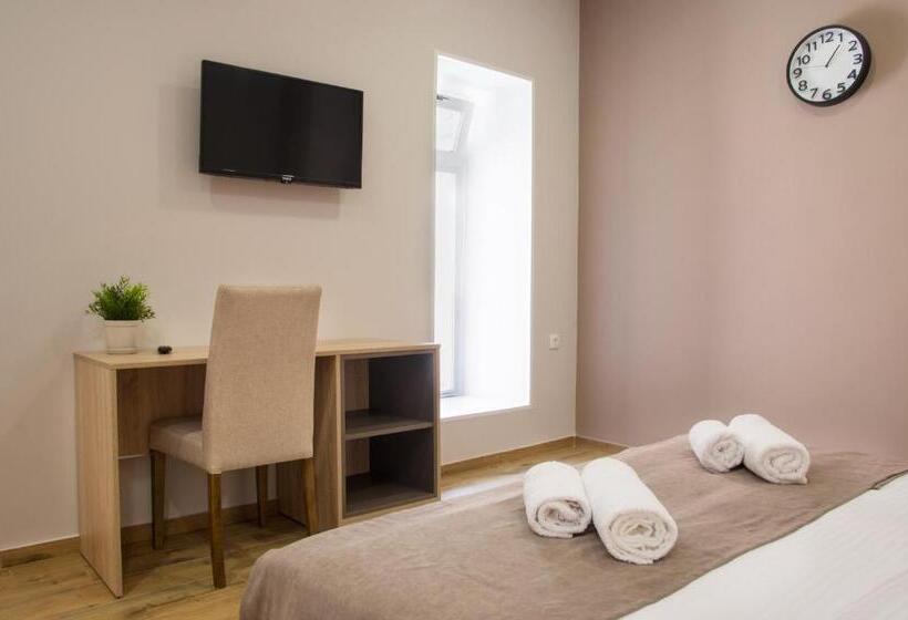 آپارتمان 1 خوابه همکف, Centar Lux 2