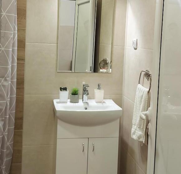استودیوی لوکس, Centar Lux 2