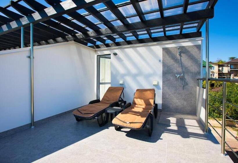 آپارتمان 1 خوابه با چشم‌انداز دریا, Apartamenty Terrasa
