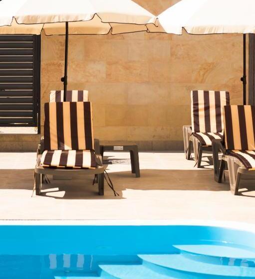 آپارتمان 1 خوابه با چشم‌انداز دریا, Apartamenty Terrasa