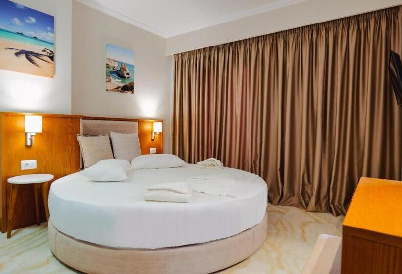اتاق لوکس با چشم‌انداز دریا, Sole Mare