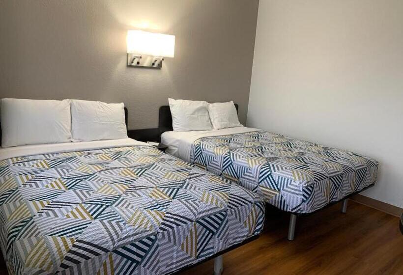 اتاق استاندارد چهار تخته, Motel 6dayton, Oh