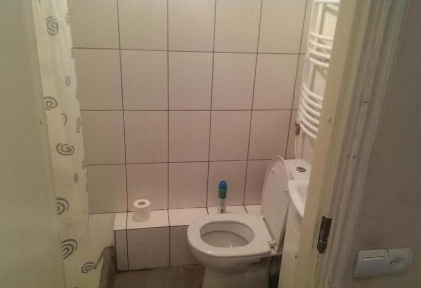 استودیوی استاندارد, Jurgis Guest House
