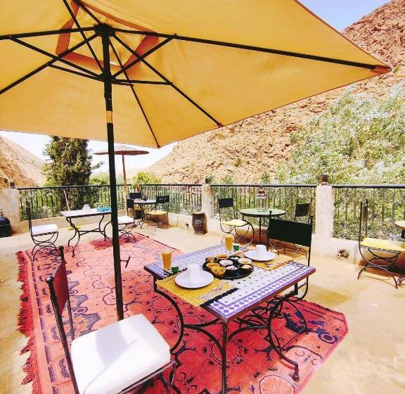 اتاق ساده سه‌ نفره, Auberge La Fibule Du Dades
