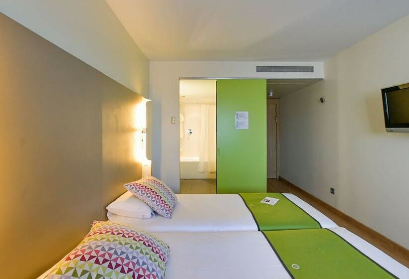 اتاق استاندارد, Travelodge Málaga Airport