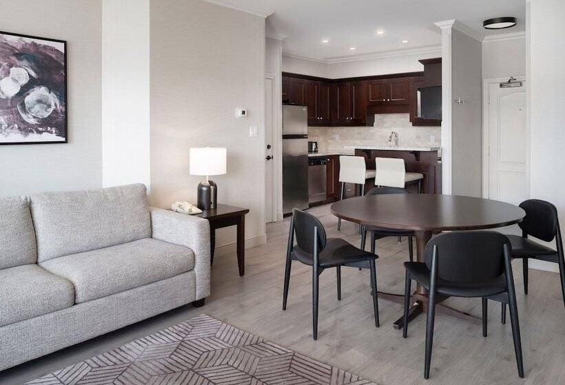 آپارتمان 3 خوابه, Delta Hotels By Marriott Grand Okanagan Resort