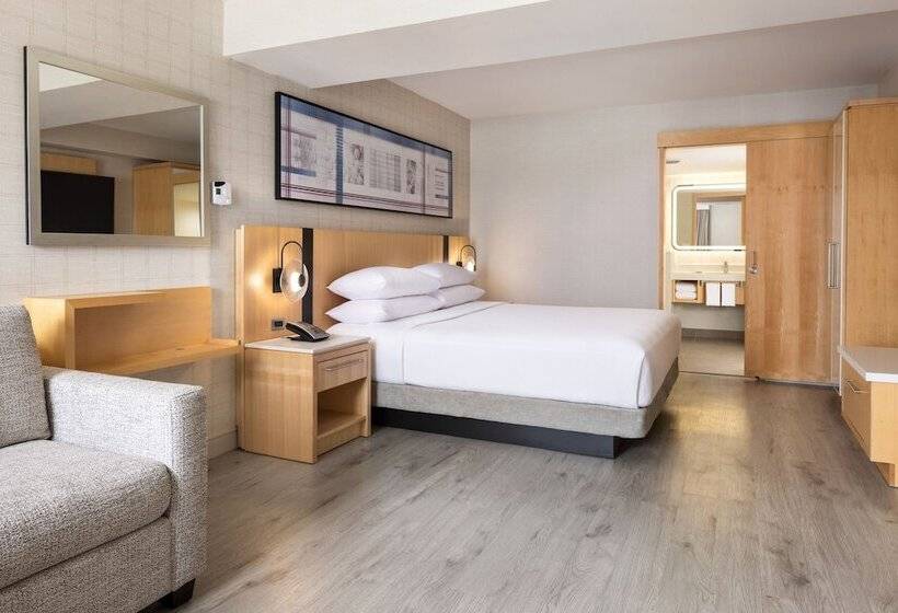 Chambre Standard Lit Double, Delta S By Marriott Grand Okanagan Resort