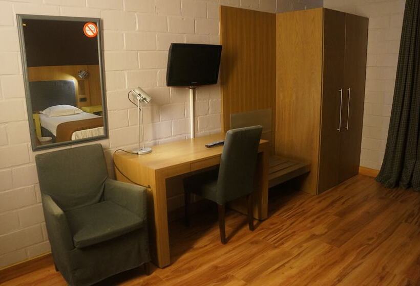 اتاق استاندارد سه نفره, Sky Apart Hotel   Hotel Eurocap