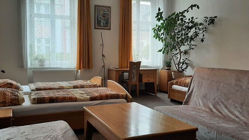 سوییت, Pension Fontana Svitavy