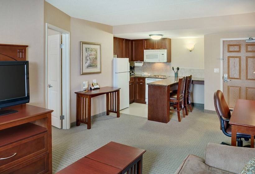 سوییت, Staybridge Suites Oakville Burlington, An Ihg