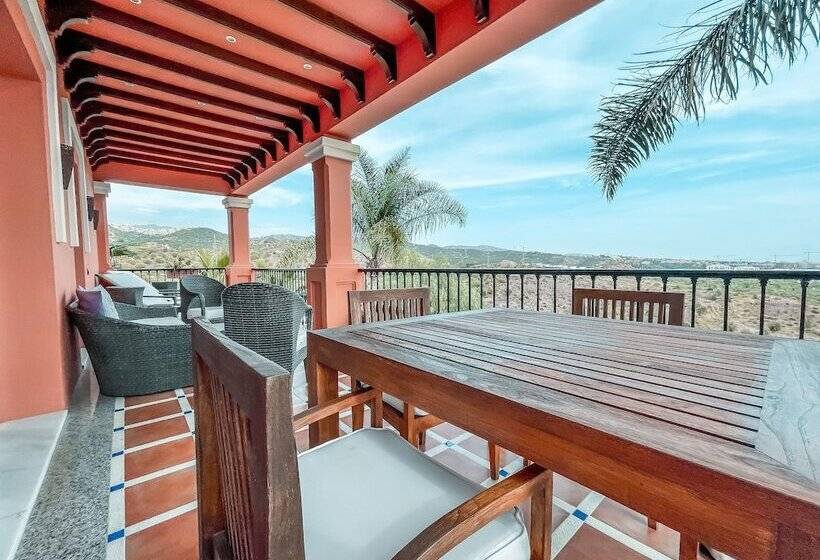 프레지덴셜 스위트, The Marbella Heights Boutique