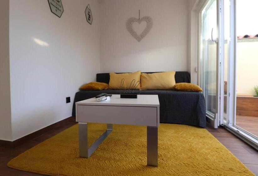 آپارتمان 1 خوابه, Apartments And Rooms With Parking Space Porec   6917