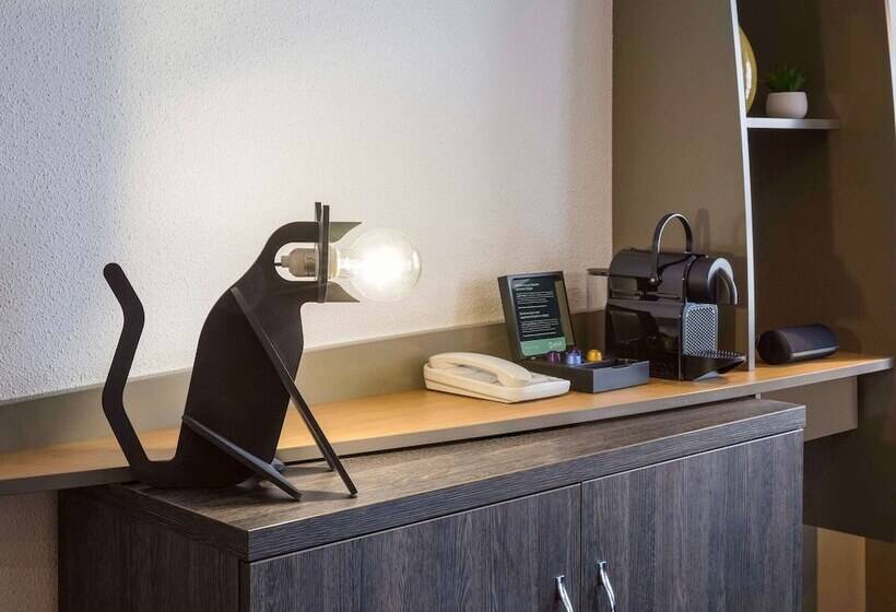 Superior studio with balcony, Aparthotel Adagio Annecy Centre