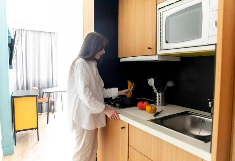 استودیوی استاندارد, Aparthotel Adagio Annecy Centre