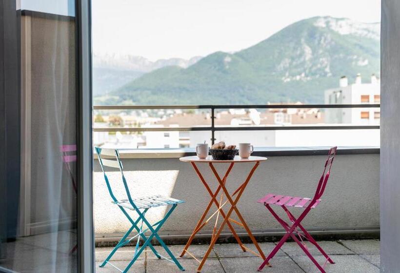 Standaard Studio met Balkon, Adagio Annecy Centre Apart