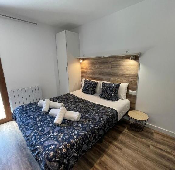 استودیوی استاندارد, Aparthotel Sant Andreu