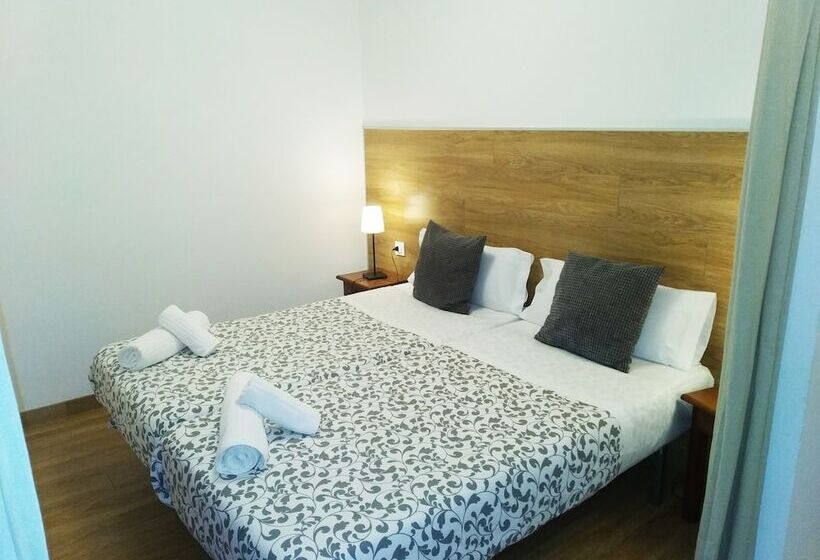 1 Bedroom Apartment Mountain View, Aparthotel Sant Andreu