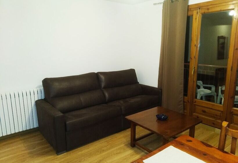 1 Bedroom Apartment Mountain View, Aparthotel Sant Andreu