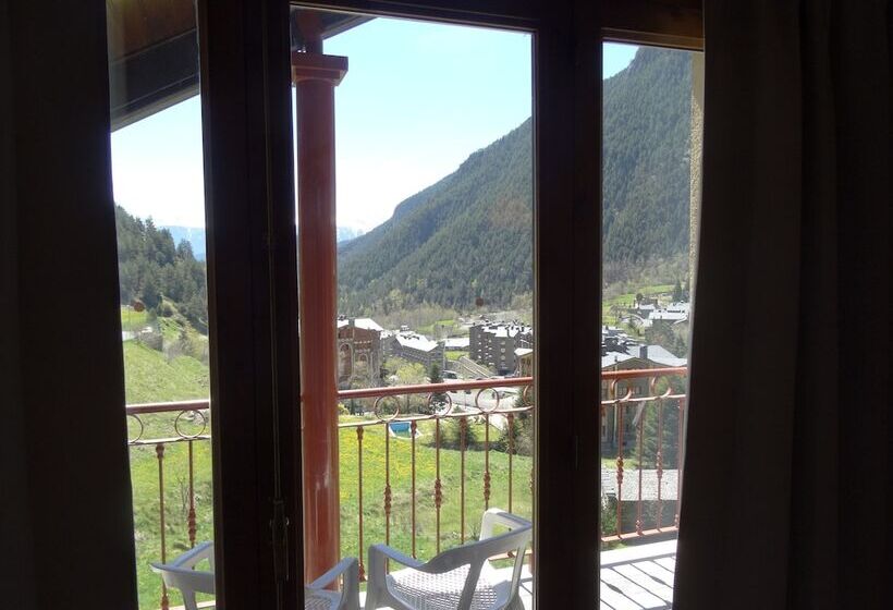 1 Bedroom Apartment Mountain View, Aparthotel Sant Andreu