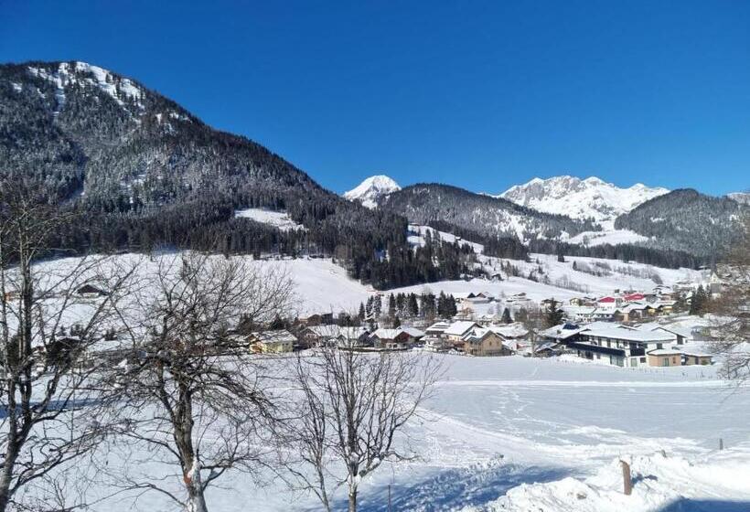 اتاق استاندارد سه نفره, Boutique Hotel Alpenhof