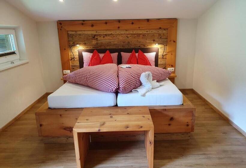 اتاق سوپریور, Boutique Hotel Alpenhof