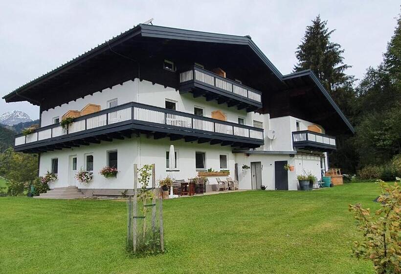 اتاق لوکس چهار تخته, Boutique Hotel Alpenhof
