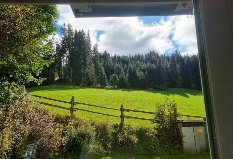 اتاق لوکس سه تخته, Boutique Hotel Alpenhof