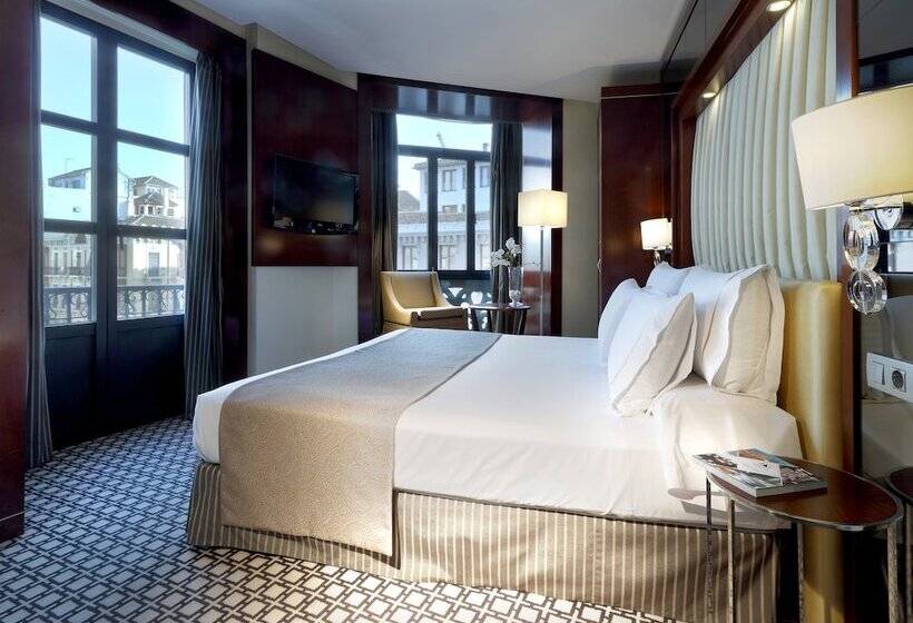 Deluxe Zimmer, Eurostars Gran Via