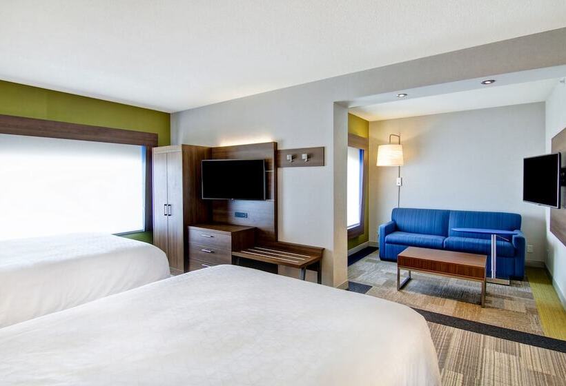 Suite, Holiday Inn Express  & Suites Toronto  Markham