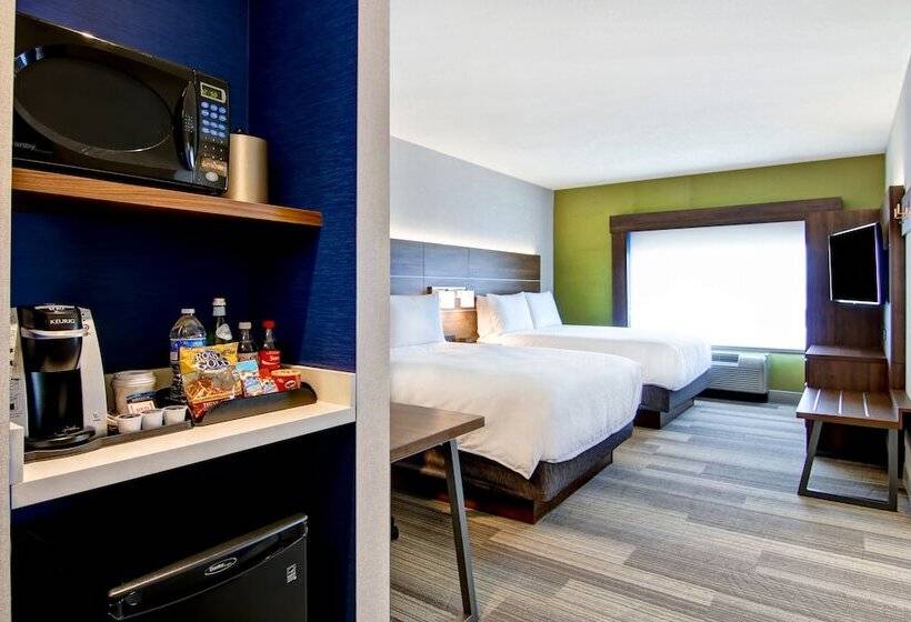 Suite, Holiday Inn Express  & Suites Toronto  Markham