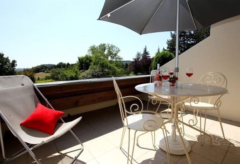 استودیوی استاندارد, Hôtel Le Clos Roussillon