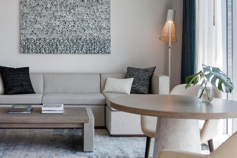 سوییت جونیور با چشم‌انداز شهر, Kimpton Epic Hotel, An Ihg