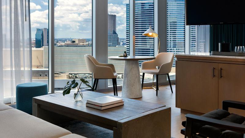 سوییت جونیور با چشم‌انداز شهر, Kimpton Epic Hotel, An Ihg