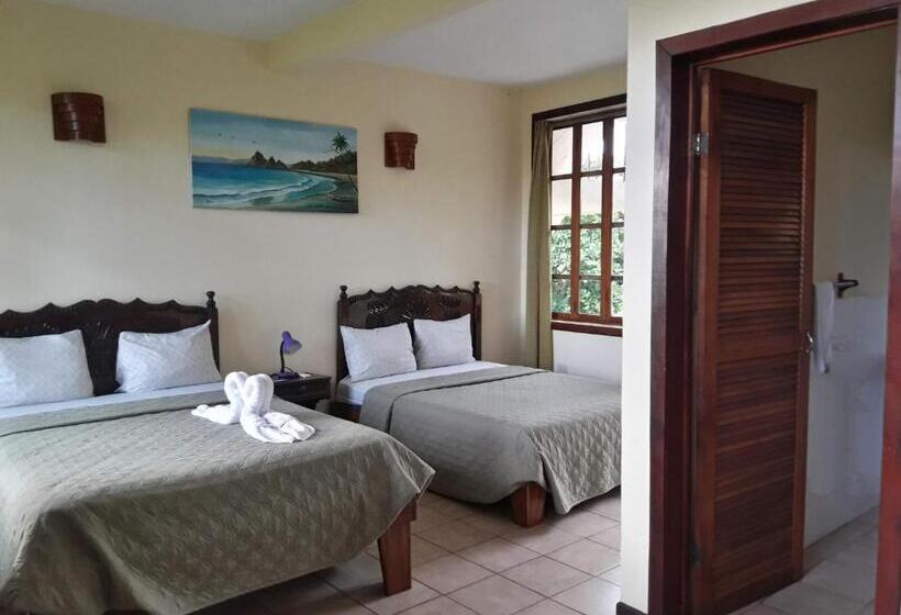 Standard Room 2 Double Beds, La Colina