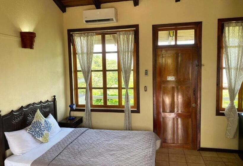 Standard Room 2 Double Beds, La Colina