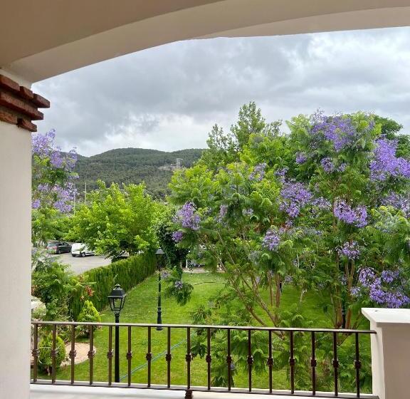 Standard Room, Los Dolmenes