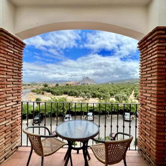 Standard Room, Los Dolmenes